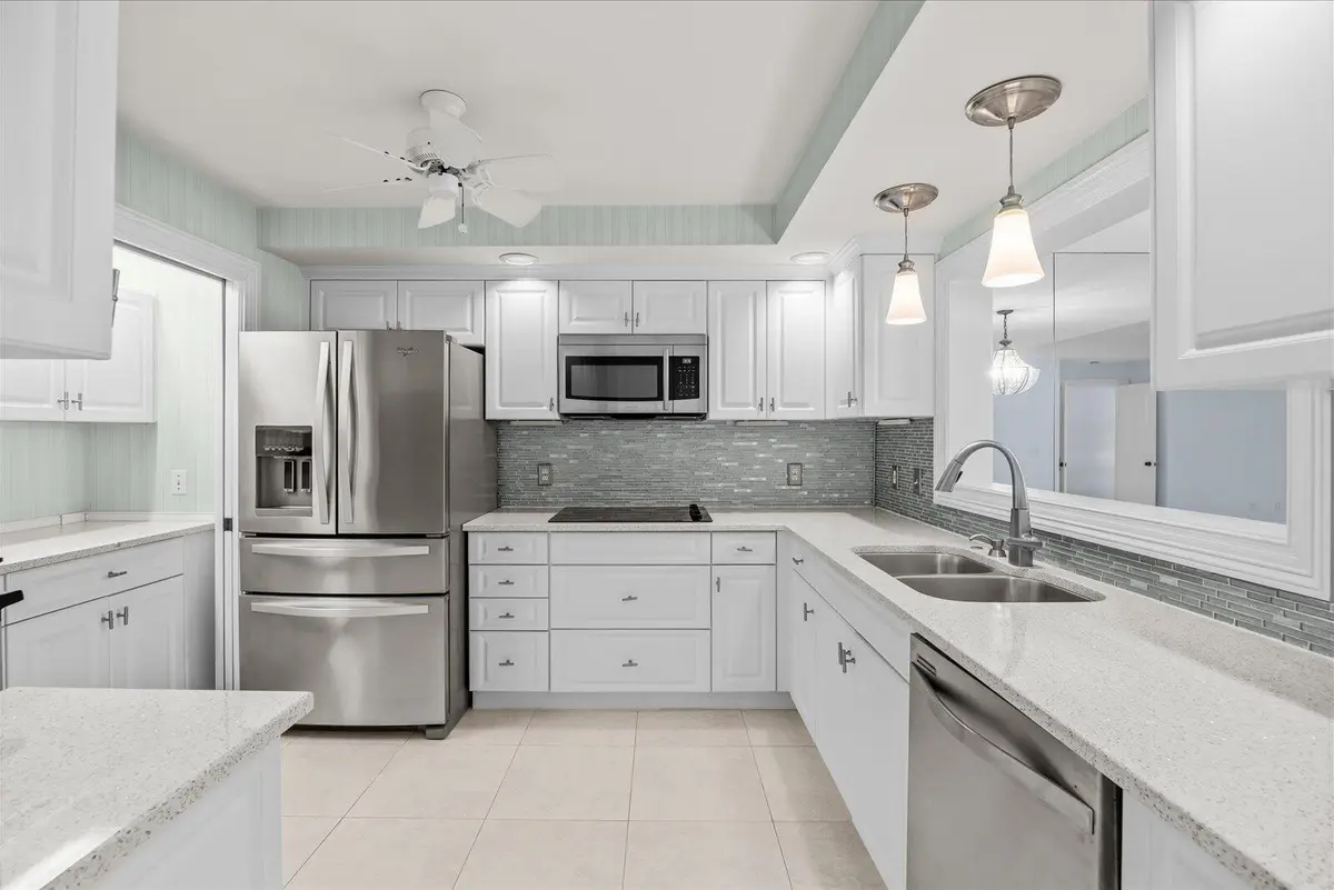 1903 Bay Road 206, Vero Beach, FL – photo 3
