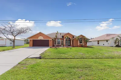 6478 NW Volucia Drive, Port St. Lucie – sold