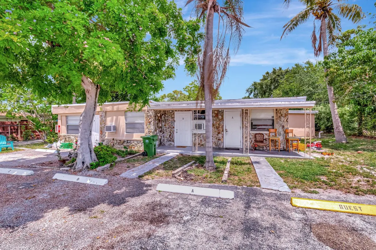 2-web-or-mls-DSC_7661 at 3063 Floweva Street A, West Palm Beach
