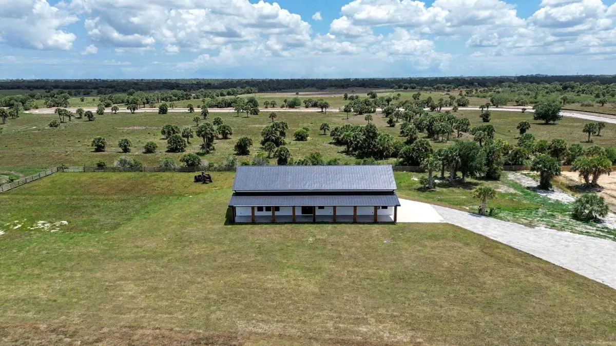 28-web-or-mls-dr-004 at 9480 Carlton Road, Port St. Lucie
