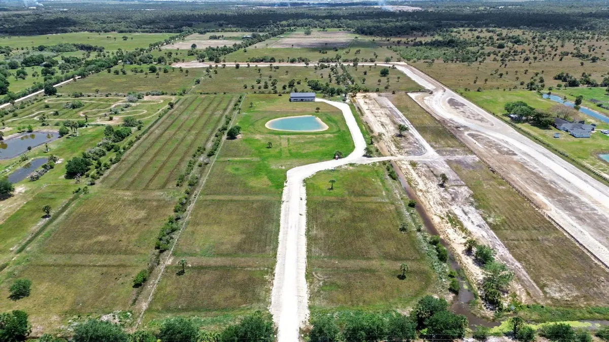 31-web-or-mls-dr-001 at 9480 Carlton Road, Port St. Lucie