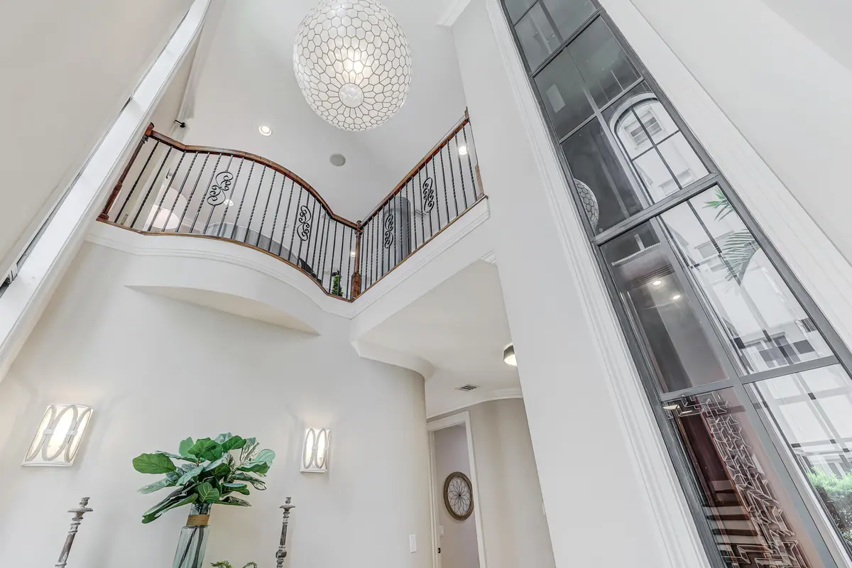 170 Isle of Venice Dr-5 at 170 Isle Of Venice Drive, Fort Lauderdale