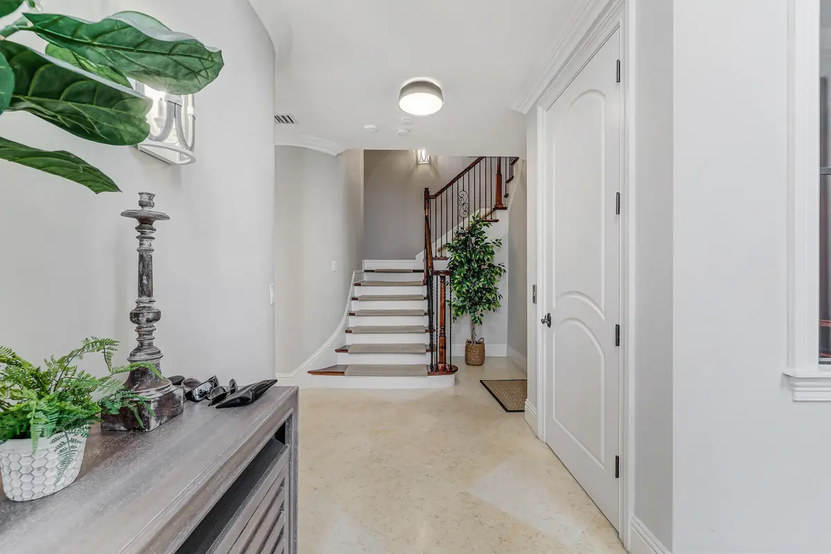 170 Isle of Venice Dr-6 at 170 Isle Of Venice Drive, Fort Lauderdale