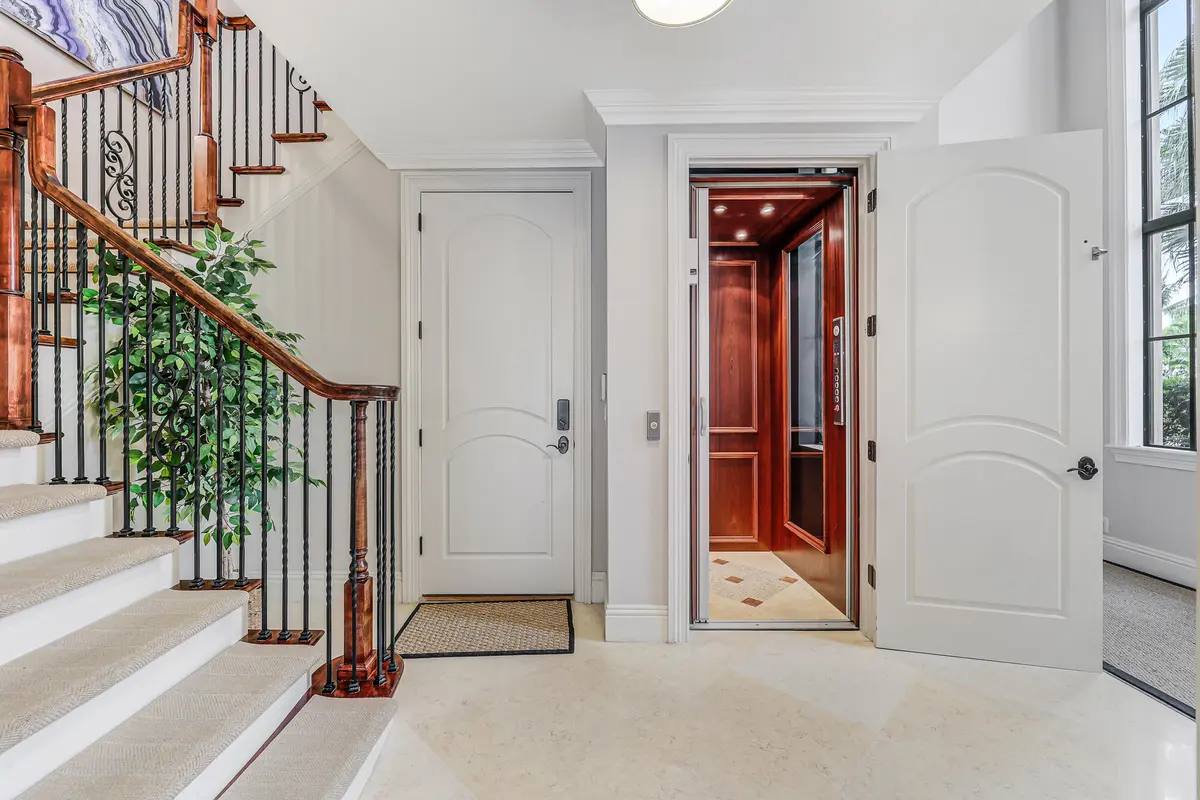 170 Isle of Venice Dr-7 at 170 Isle Of Venice Drive, Fort Lauderdale