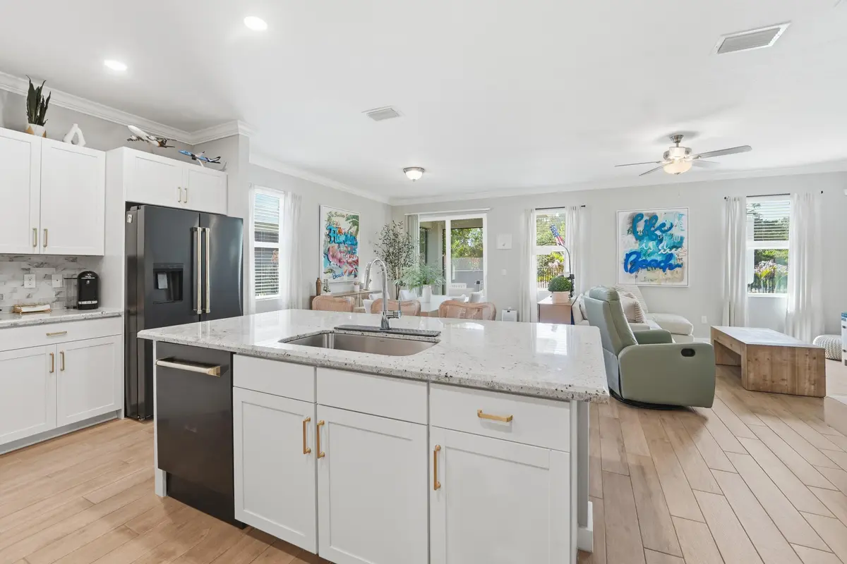 042926-285 at 1554 NE White Pine Terrace, Ocean Breeze