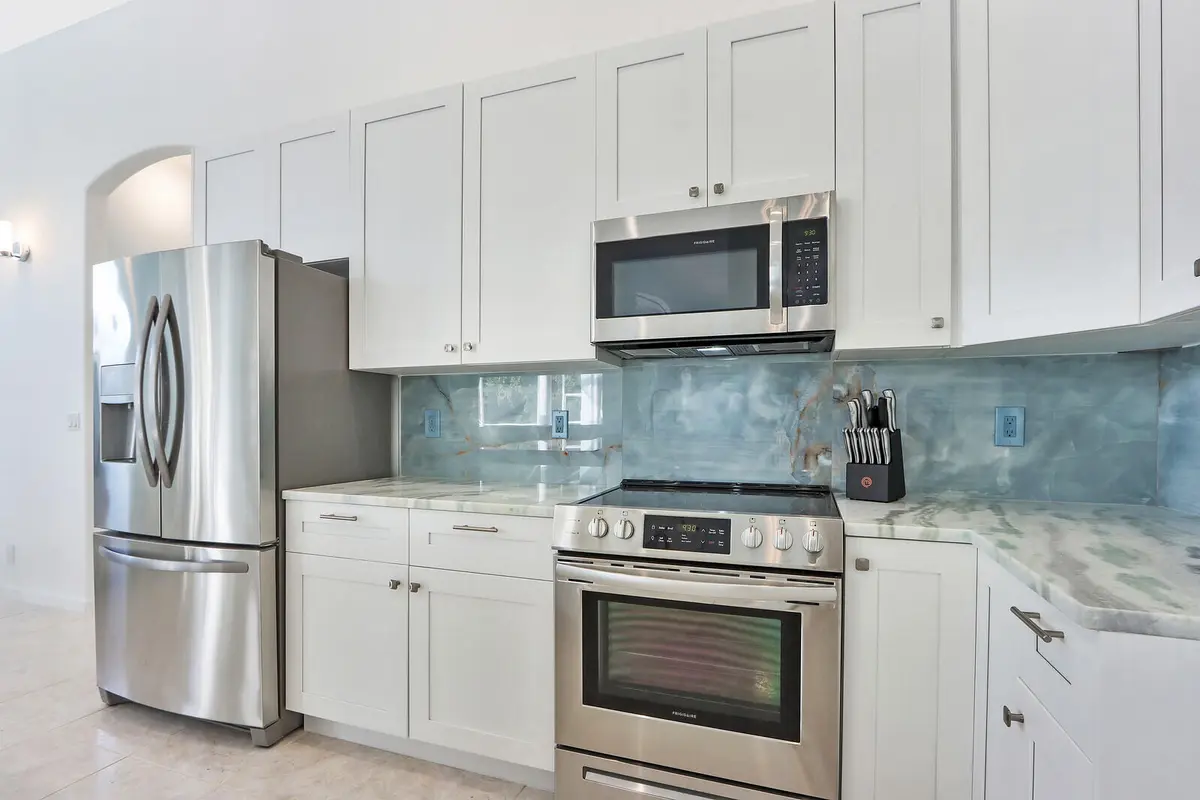 19_Image_19_mls at 16146 N 72nd Dr Drive, Palm Beach Gardens