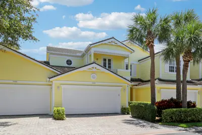 1604 Mariner Bay Boulevard, Hutchinson Island – Townhouse for sale