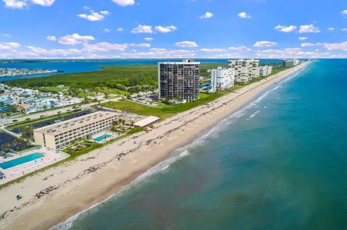20231029223335005834000000-o at 9800 S Ocean 107 Drive 107, Jensen Beach