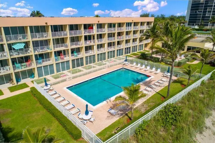 20231029223338362439000000-o at 9800 S Ocean 107 Drive 107, Jensen Beach
