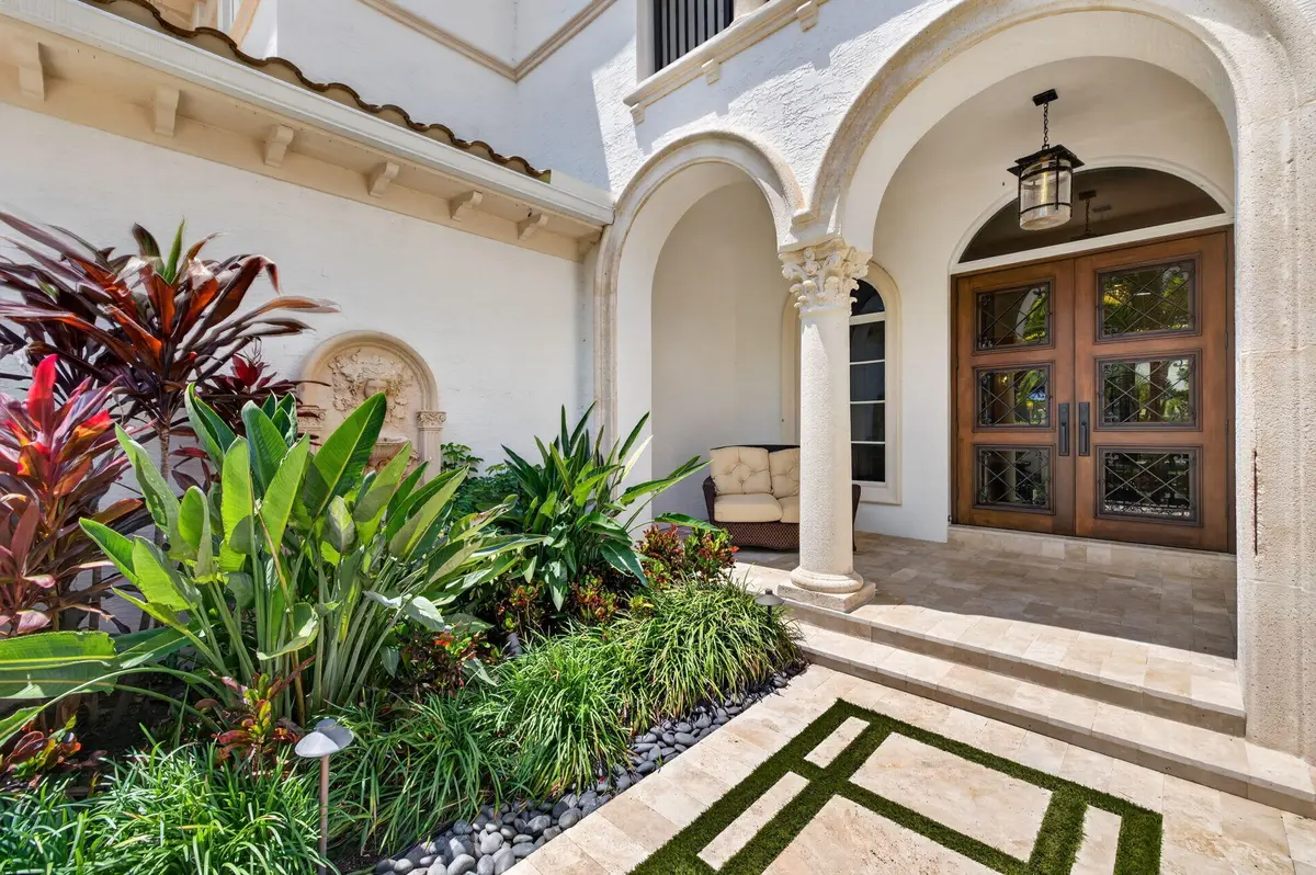 50-web-or-mls-699A6128 at 9471 Bridgebrook Drive, Boca Raton