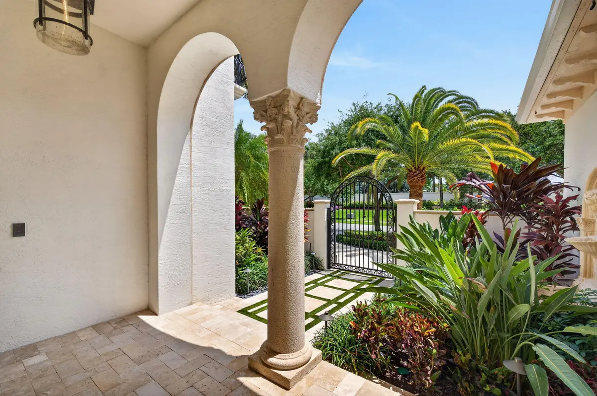 52-web-or-mls-699A6137 at 9471 Bridgebrook Drive, Boca Raton