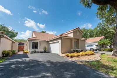 10124 NW 3rd Court, Plantation – sold