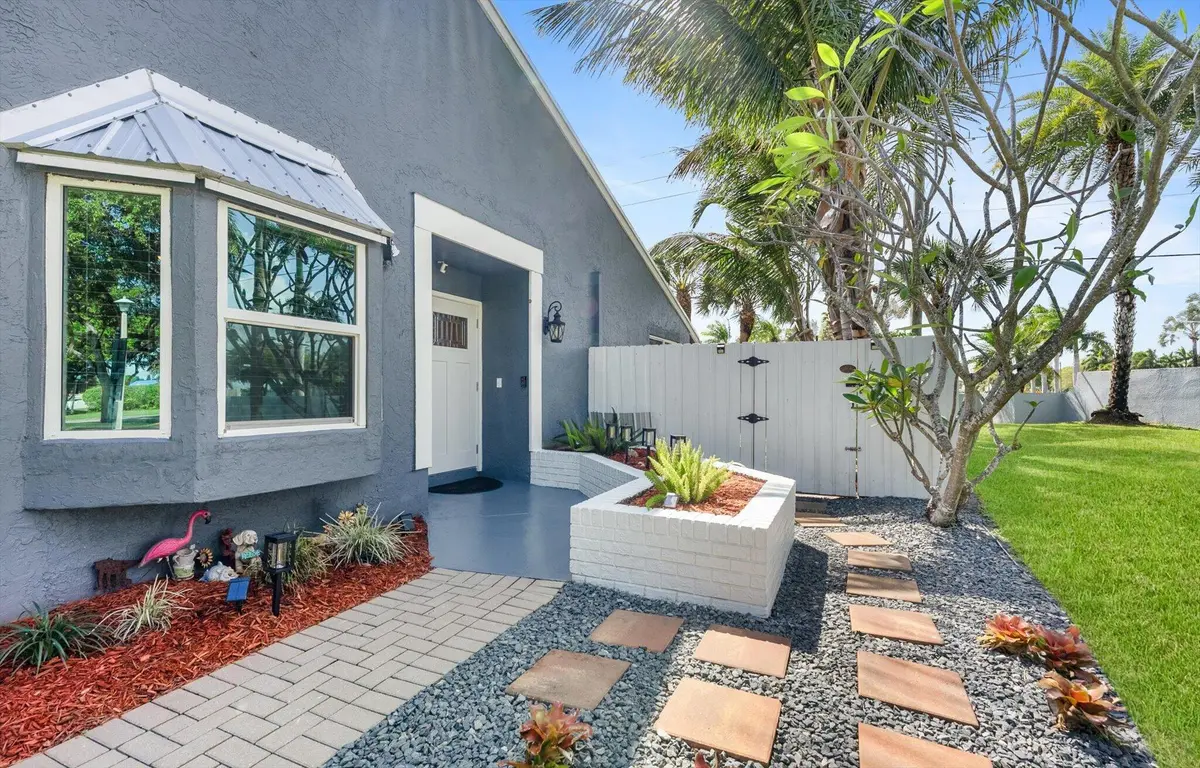 Entry Way at 1 Hawthorne Lane, Boynton Beach