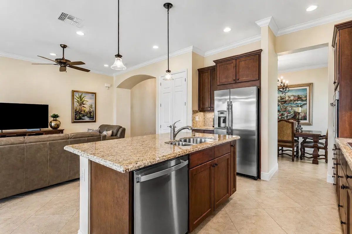 Large Working Island and Great Flow at 3028 Strada Court, Royal Palm Beach
