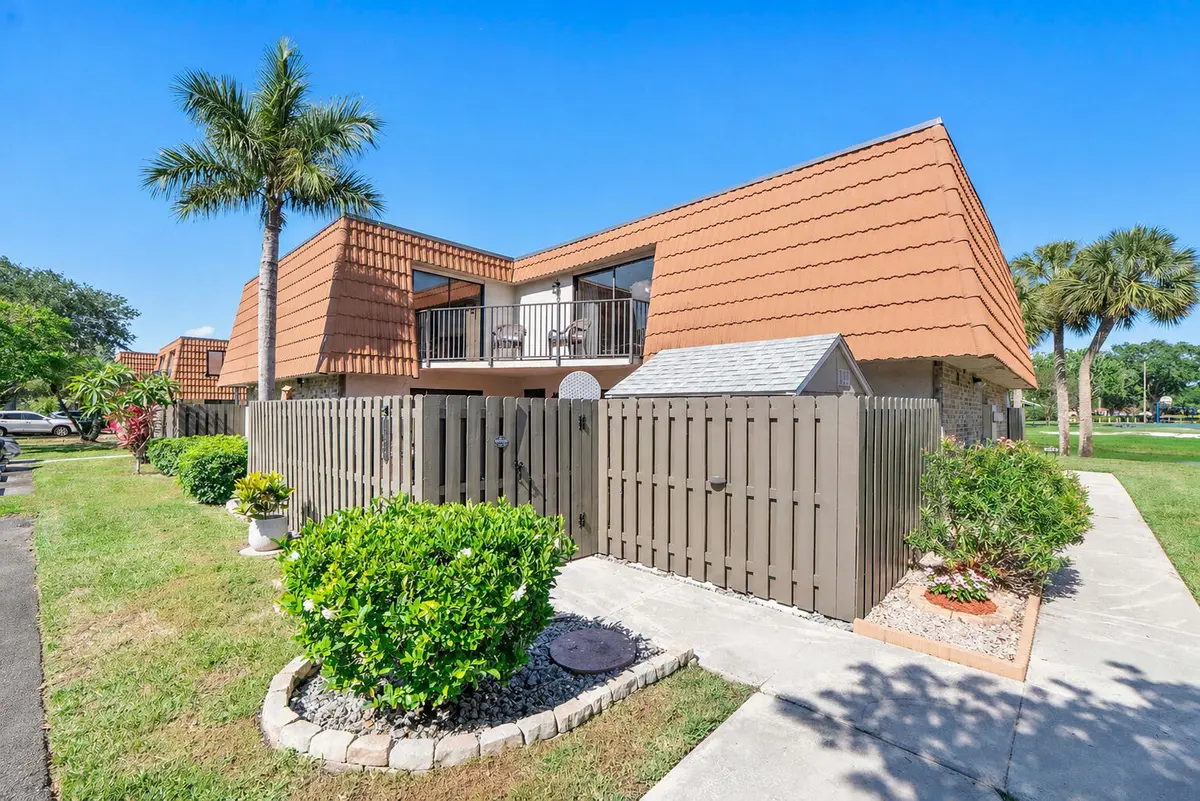 front at 1426 SW 110th Way, Davie