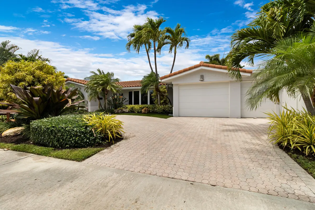 1_accutour_01 2031-ne-62nd-ct-001 at 2031 NE 62nd Court, Fort Lauderdale