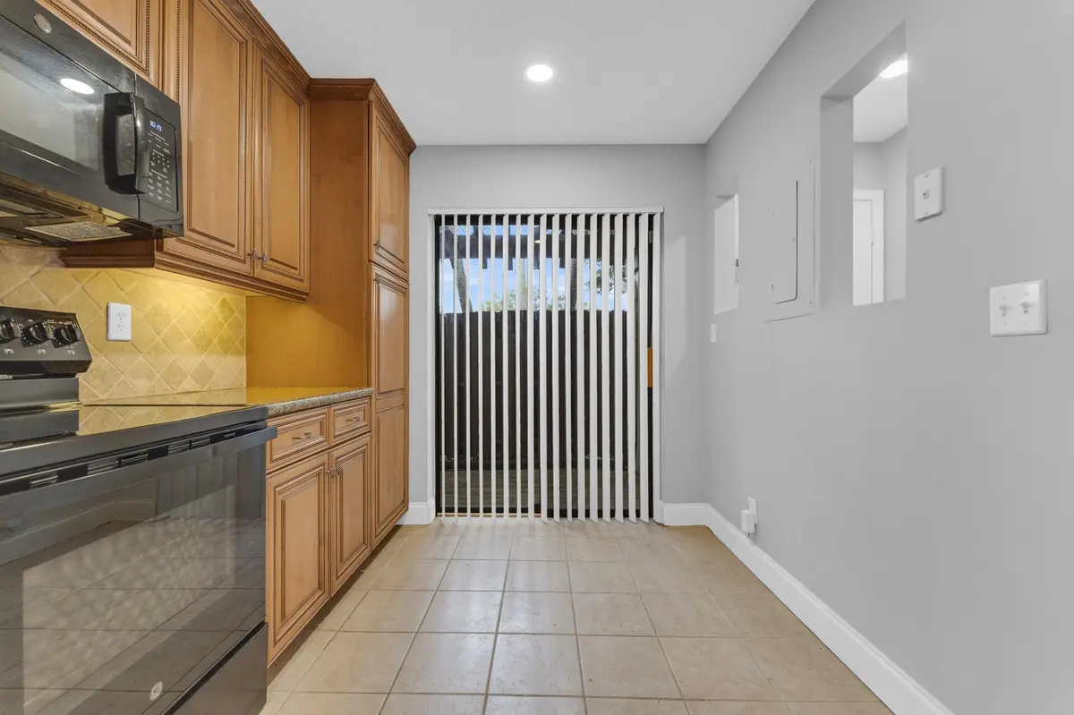 Kitchen at 4314 Carambola Circle, Coconut Creek