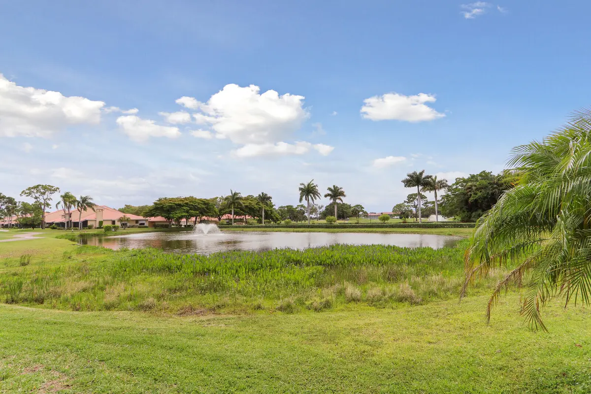 46_Image_58_mls at 2 Old Fence Road, Palm Beach Gardens