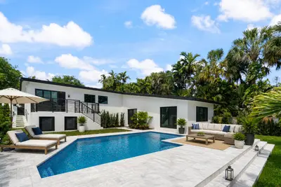1032 SE 13th Terrace, Fort Lauderdale – sold