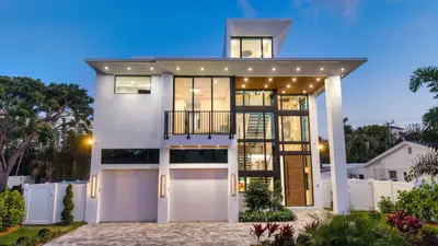 310 NE 2nd Street, Boca Raton – Single Family Residence for sale