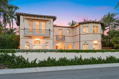 240 N Ocean Boulevard, Palm Beach – Single Family Residence for rent