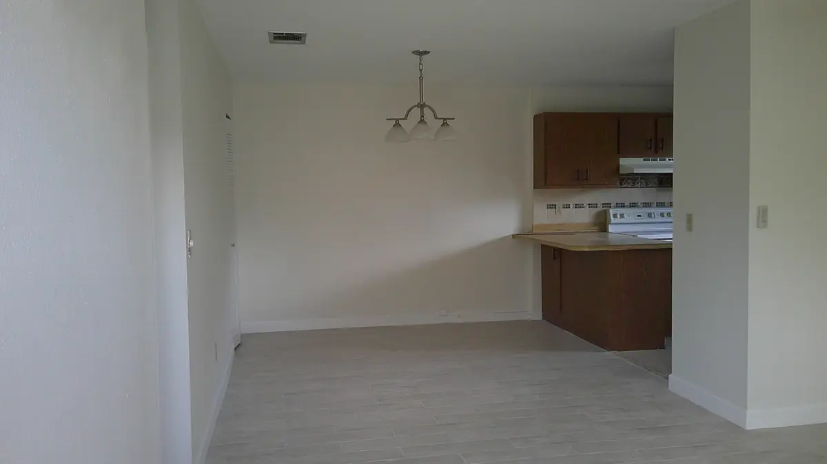 DSCF0289 at 1350 SE La Haven Court, Port St. Lucie