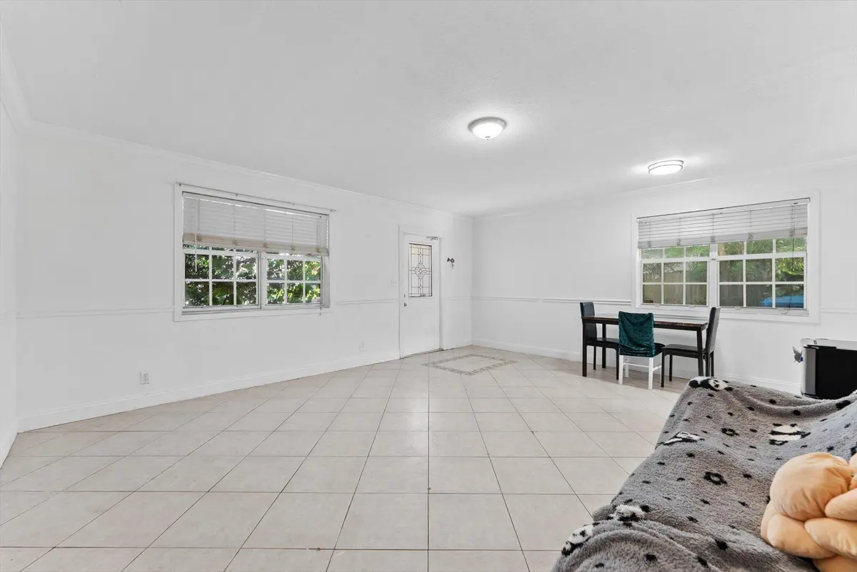 07-7 at 2831 N Seacrest Boulevard, Boynton Beach