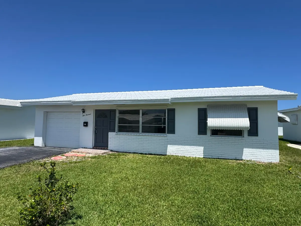 514 SW 20th Str - Home for Sale at 514 SW 20th Street, Boynton Beach