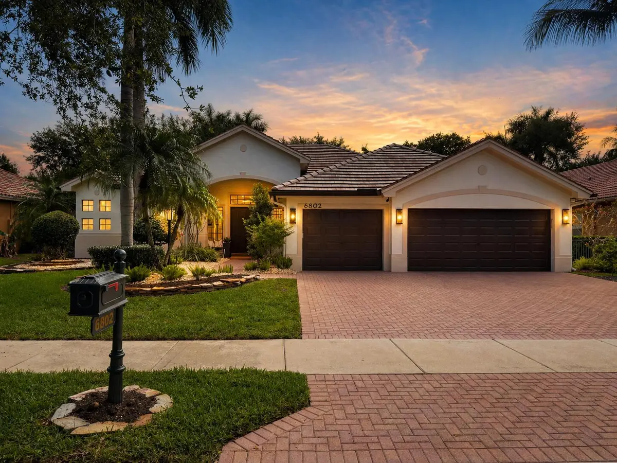 Night Shot at 6802 NW 108th Avenue, Parkland
