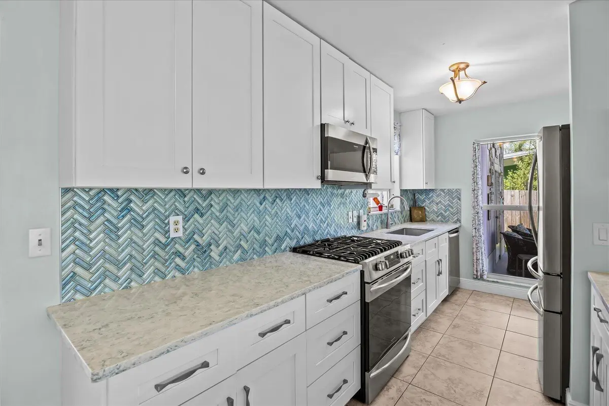 7-Kitchen at 2872 SE Wiltshire Terrace, Port St. Lucie