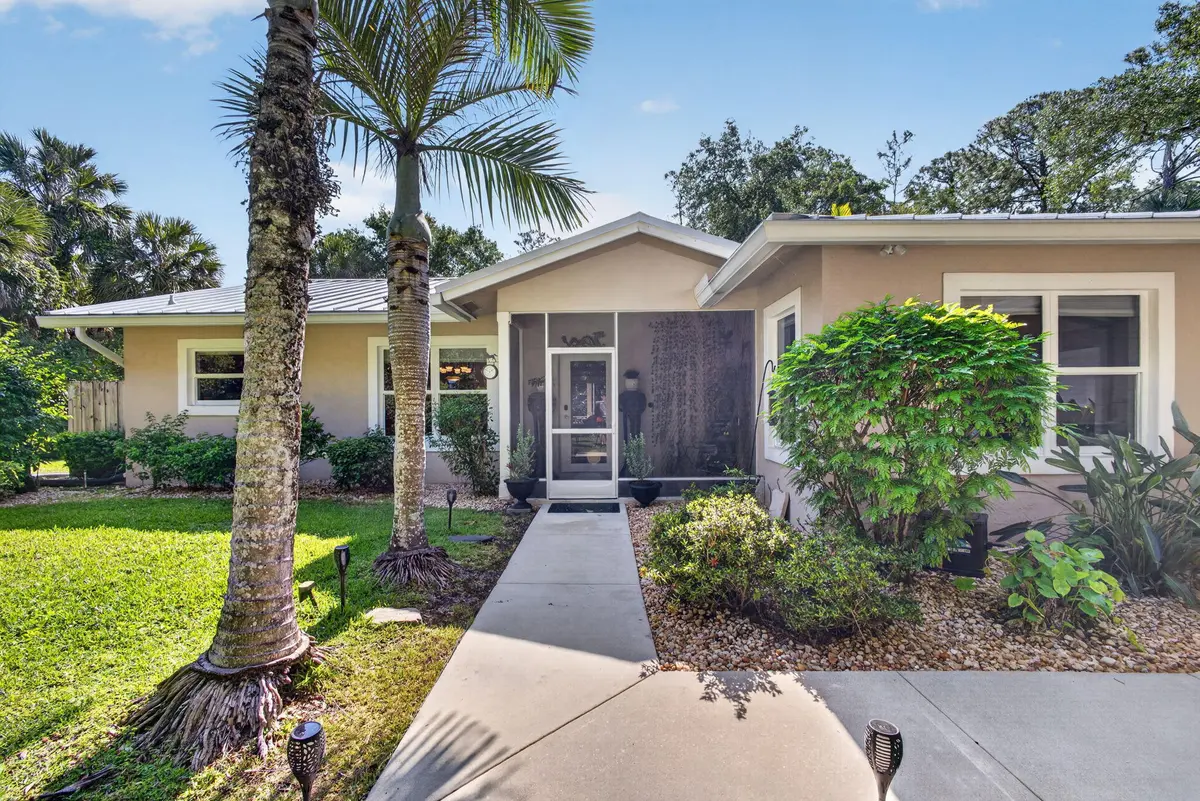 Front 5 at 15678 95th Avenue, Jupiter