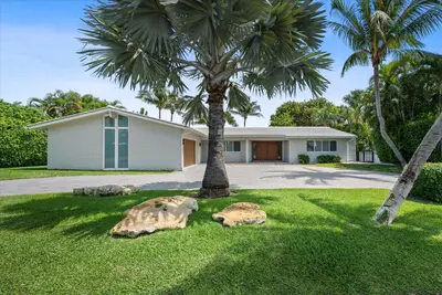 2259 Ibis Isle Road, Palm Beach – Single Family Residence for sale