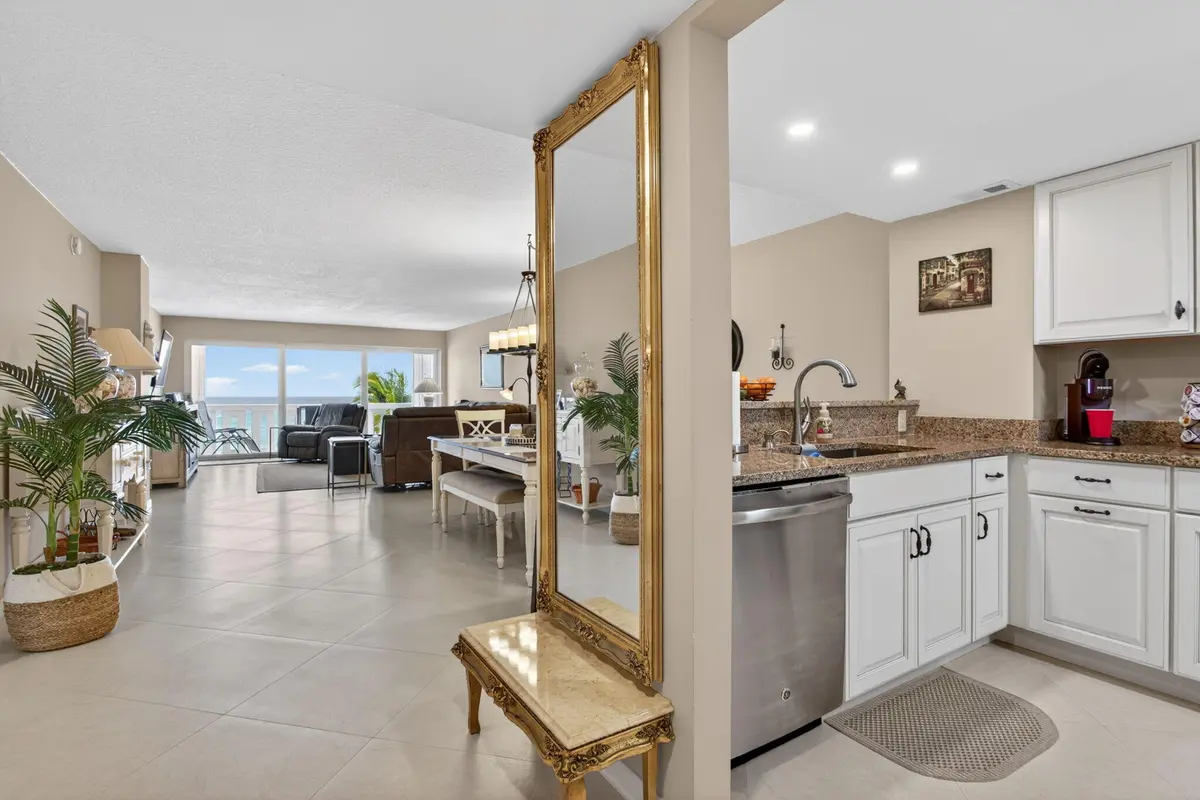 4-web-or-mls-1012-5979 at 1012 N Ocean Boulevard 408, Pompano Beach
