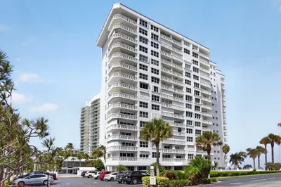1012 N Ocean Boulevard 408, Pompano Beach – Condominium for sale