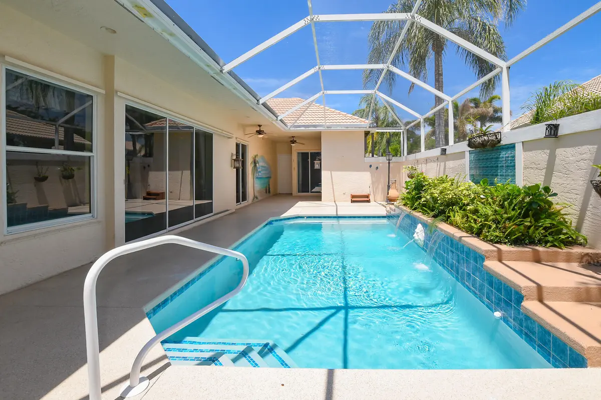 LR-7786 at 709 SW Saint Vincent Cove, Port St. Lucie