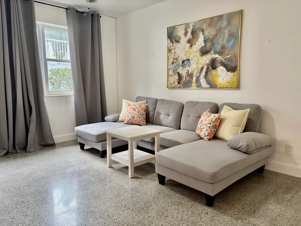 IMG_3838 at 625 Orton Avenue 18, Fort Lauderdale