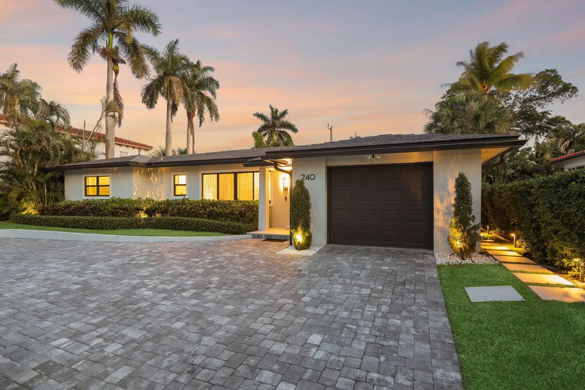 58-web-or-mls-30th St-L3004-001 (2) at 240 30th Street, West Palm Beach