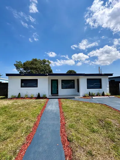 1890 Rutland Street, Opa-Locka – sold