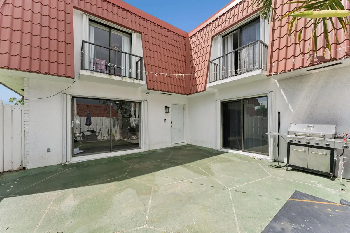 5-web-or-mls-DSC00531 at 1425 Oxford Lane, Boynton Beach