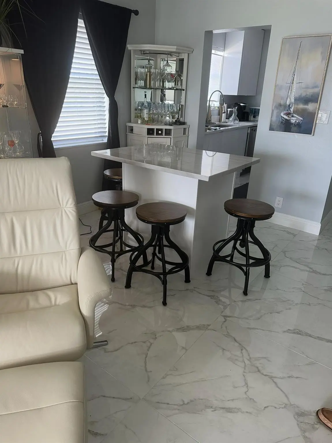 Dining Area at 2701 E Golf Boulevard 2017, Pompano Beach