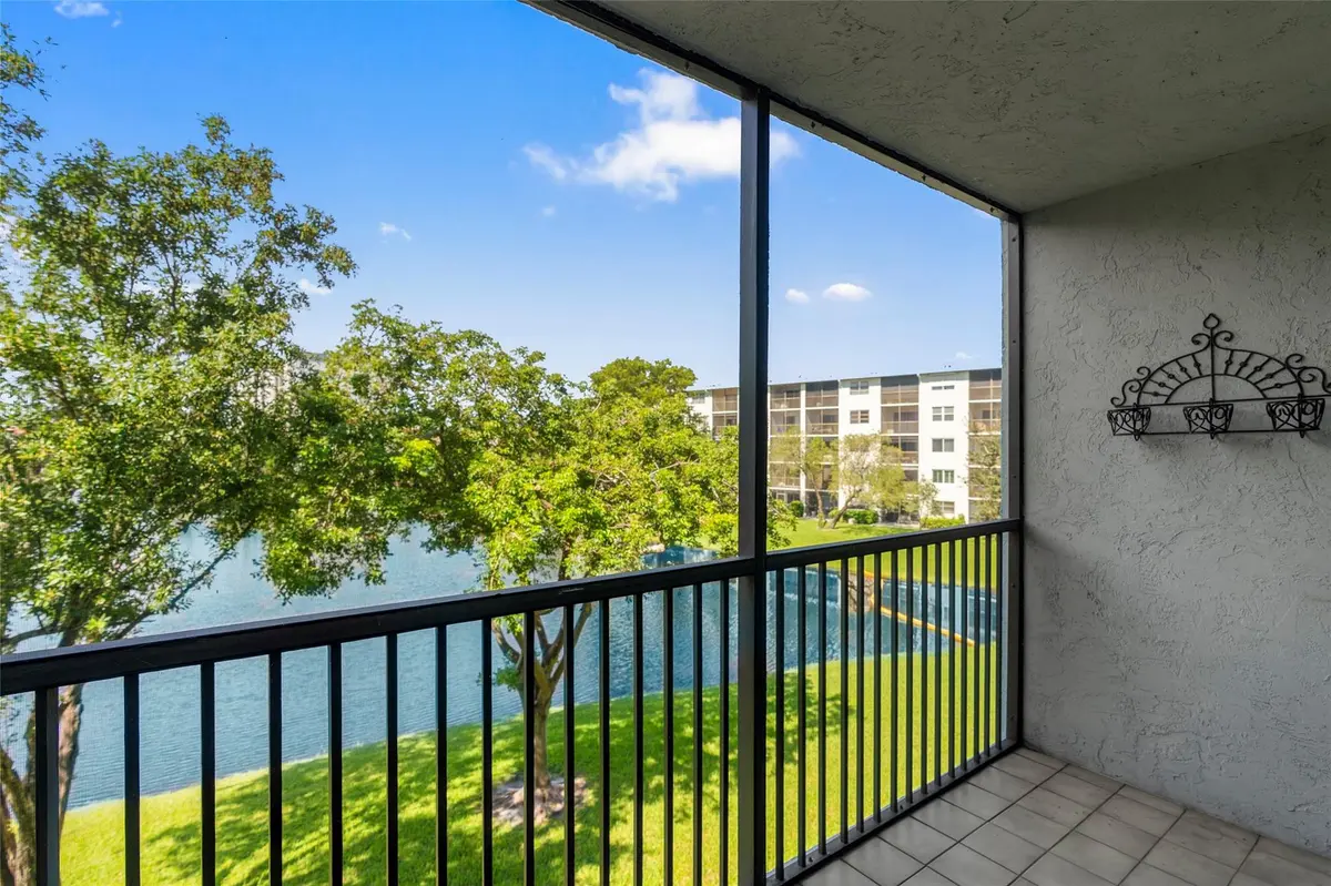 Private Waterview at 2226 N Cypress Bend Drive 308, Pompano Beach