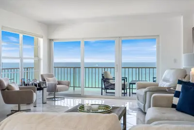 1021 Hillsboro Mile  Hillsboro Mile 1008, Hillsboro Beach – sold