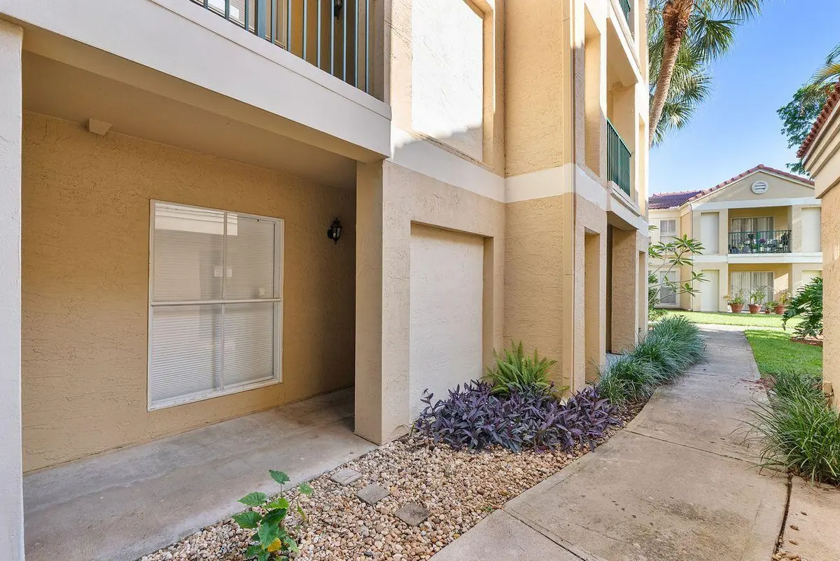 875_Riverside_Dr_u710_025 at 875 Riverside Drive 710, Coral Springs