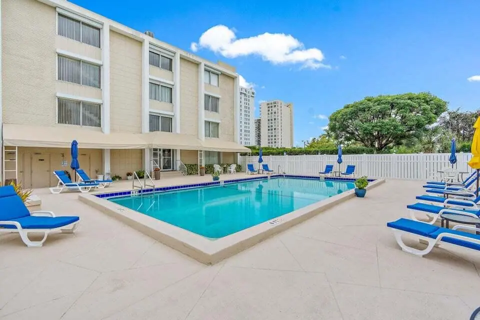 IMG_0877 at 1601 S Flagler Drive 306o, West Palm Beach