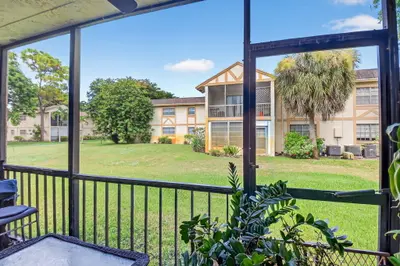 3001 Linton Boulevard 105, Delray Beach – Condominium for sale