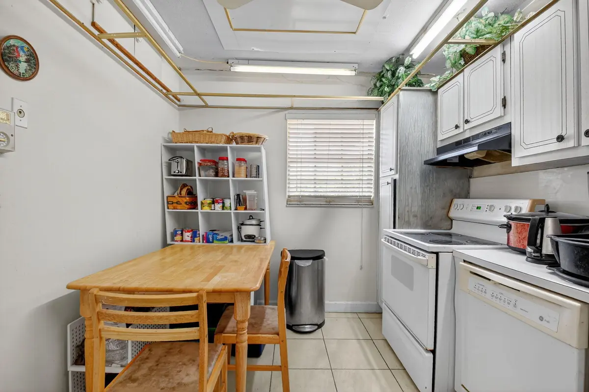 11-web-or-mls-DSC_5428 at 3001 Linton Boulevard 105, Delray Beach