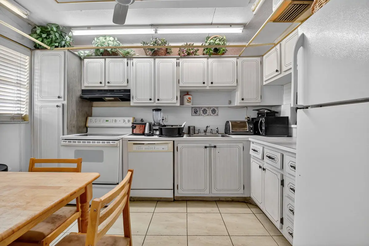 10-web-or-mls-DSC_5423 at 3001 Linton Boulevard 105, Delray Beach