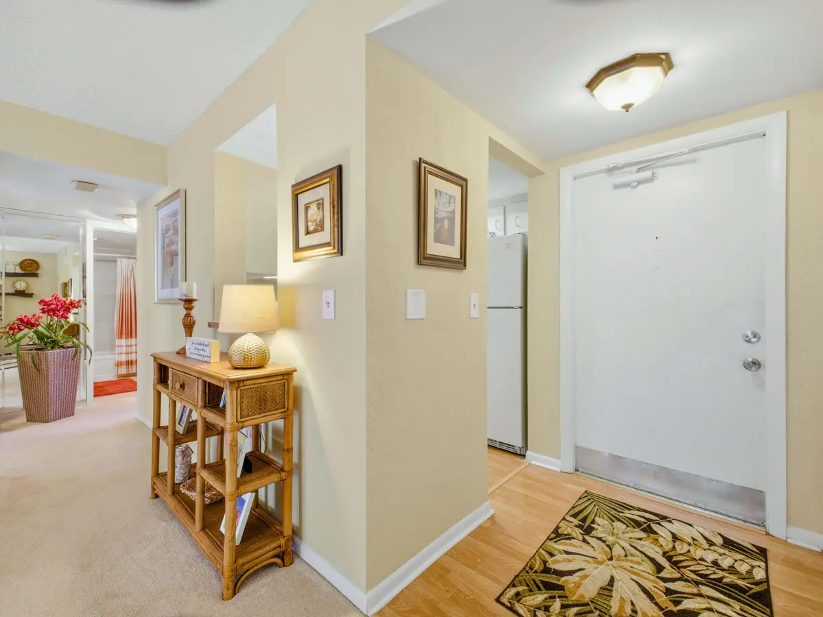 Foyer at 6625 S Oriole Boulevard 2040, Delray Beach