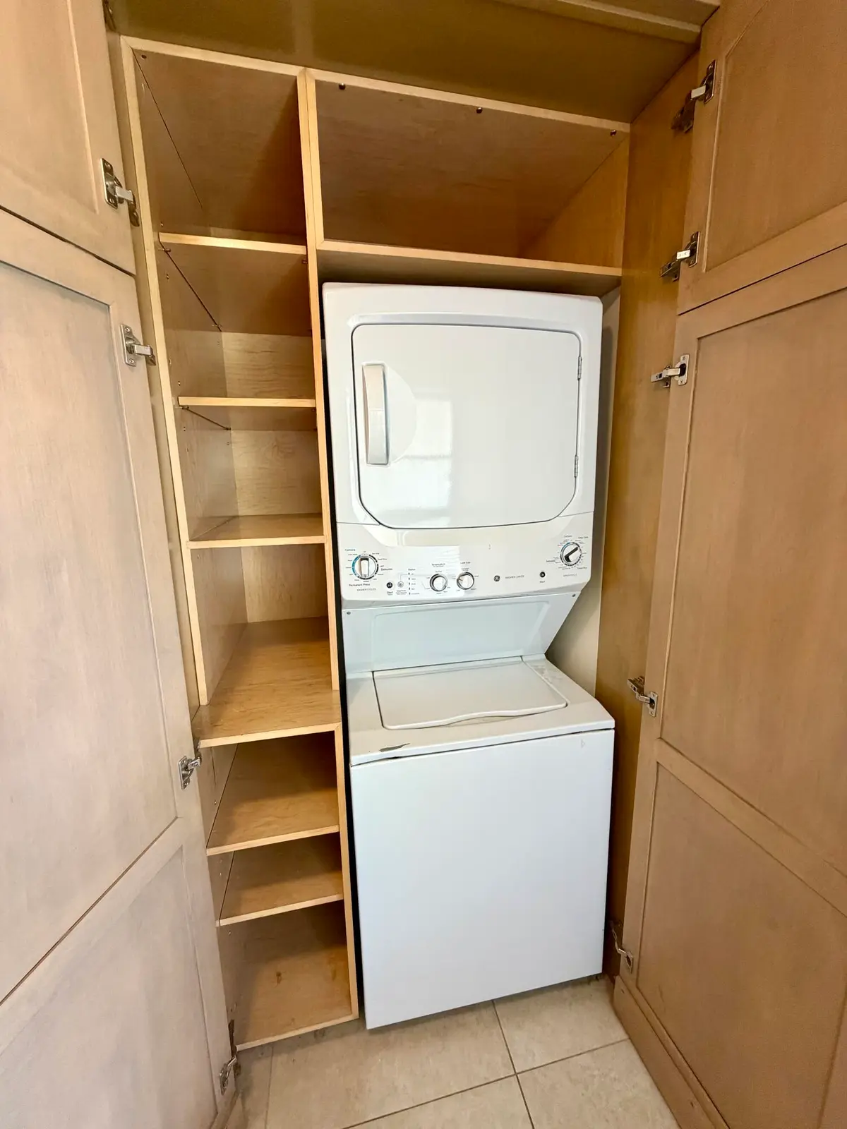 Washer/Dryer at 6 Royal Palm Way 102, Boca Raton