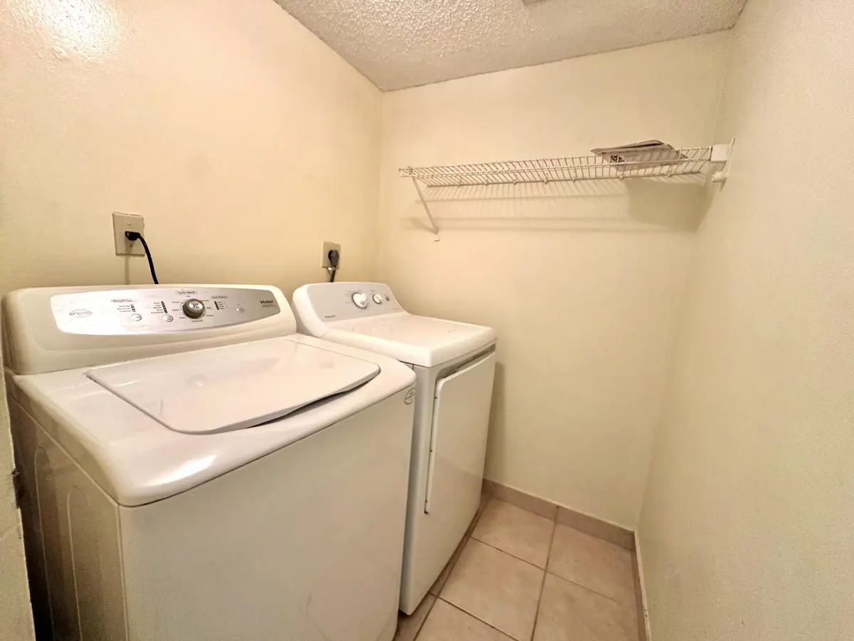 IMG_5285 at 251 W Palm Cir W 206, Pembroke Pines